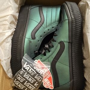 NWT Never Worn Harry Potter Sk8-Hi Platform Vans Mens 7.0 / Womens 8.5 Dark Arts